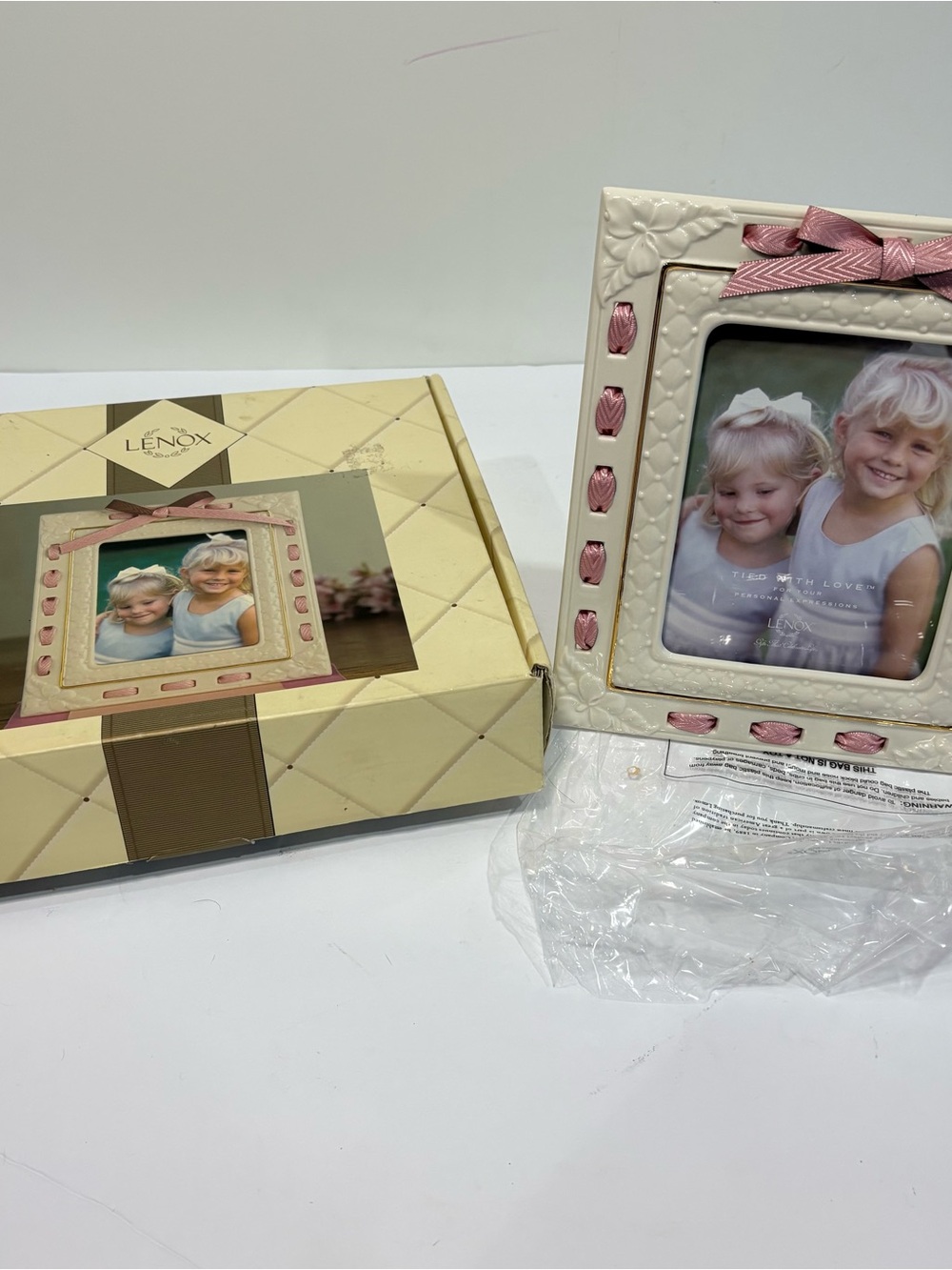 Lenox "Tied with Love Picture" Photo Frame 4"X6” in Original Box